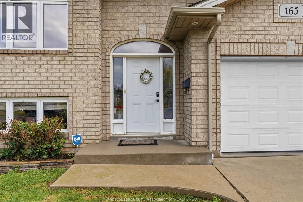 165 THOMAS AVENUE - 4