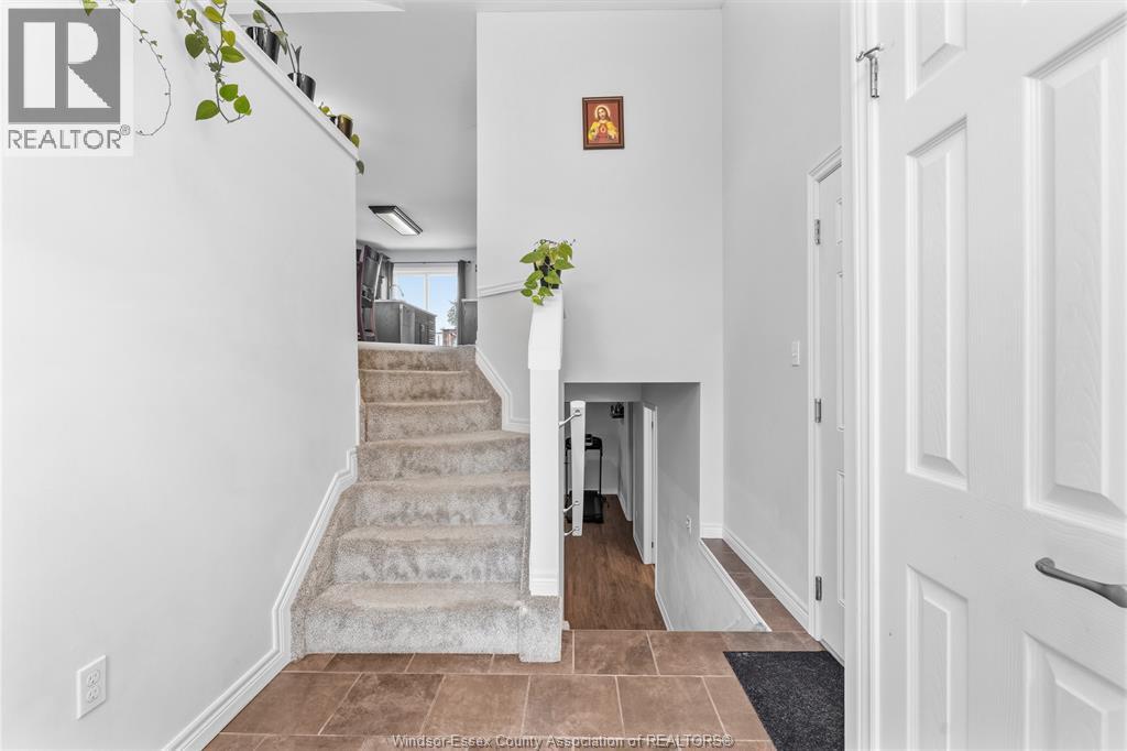 165 THOMAS AVENUE - 5
