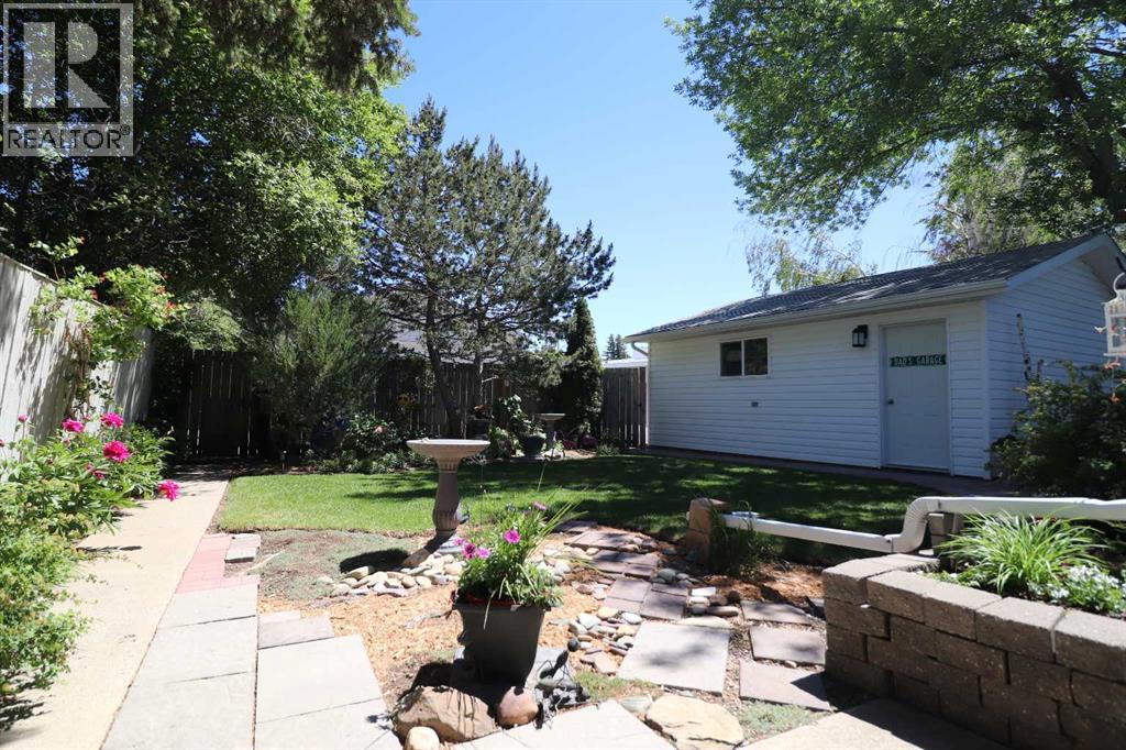 1723 Lakemount Boulevard S — photo 32