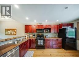 1003 Mountain View Road Unit# D, Rossland, BC V0G1Y0 Photo 17