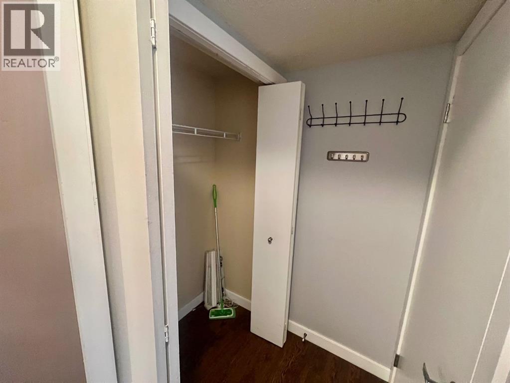 123 Country Hills Villas NW - 19