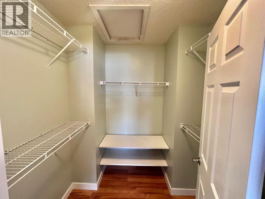 123 Country Hills Villas NW - 16