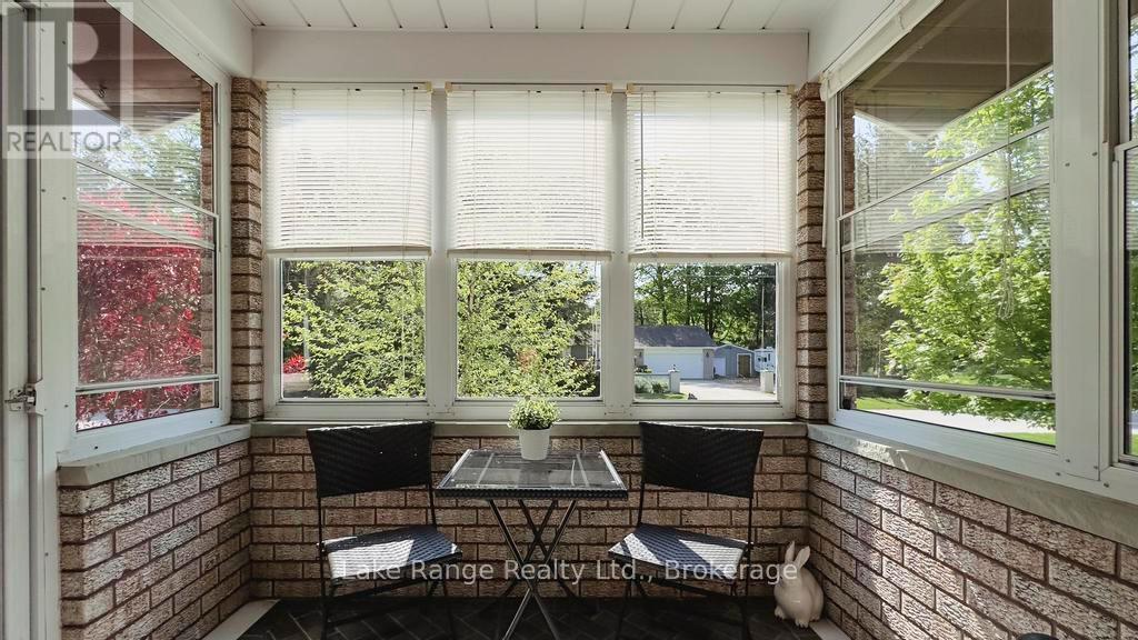 201 SHADYWOOD CRESCENT - 25
