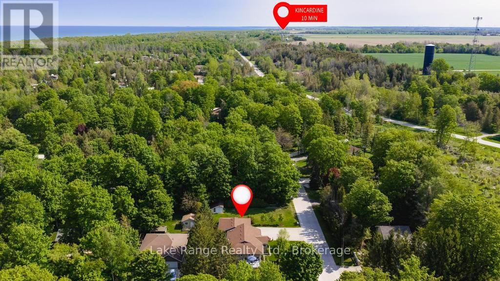 201 SHADYWOOD CRESCENT - 3