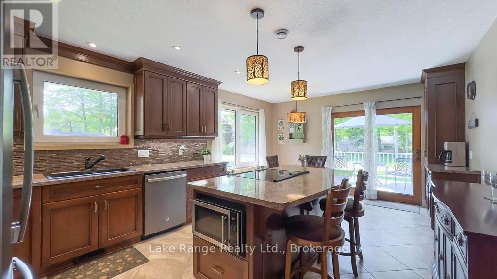 201 SHADYWOOD CRESCENT - 5