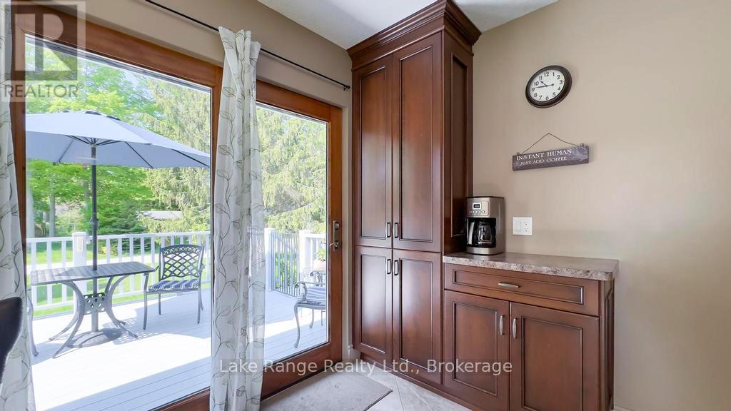 201 SHADYWOOD CRESCENT - 7