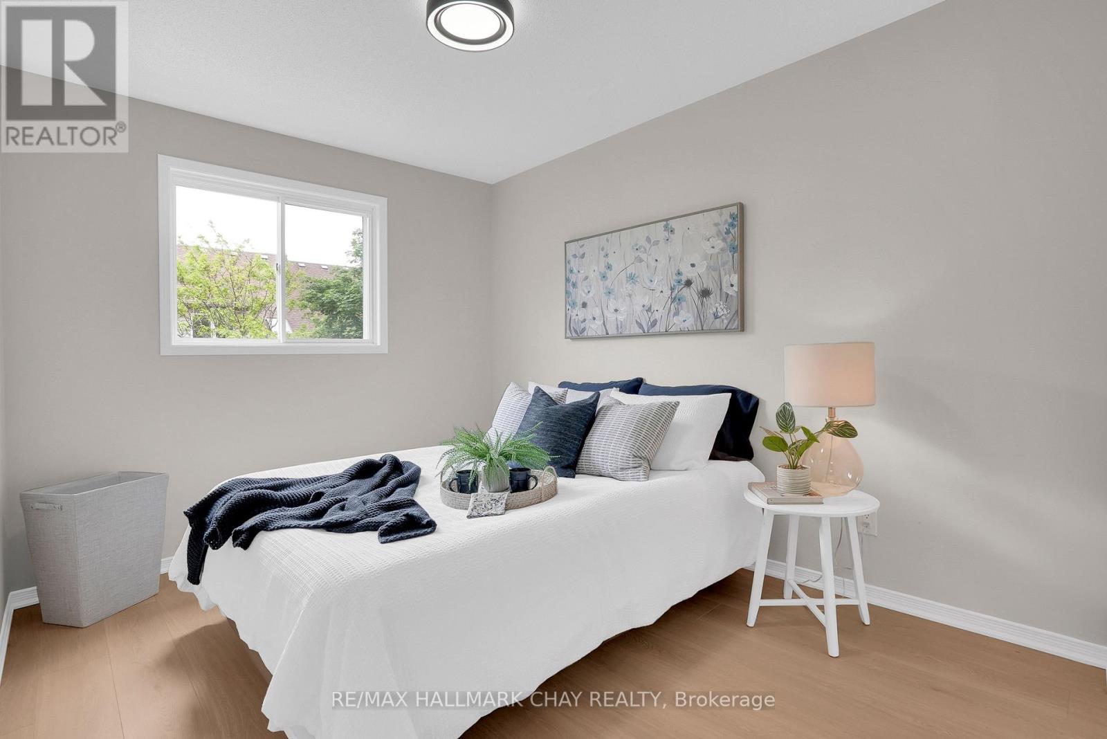 121 HURONIA ROAD - 17