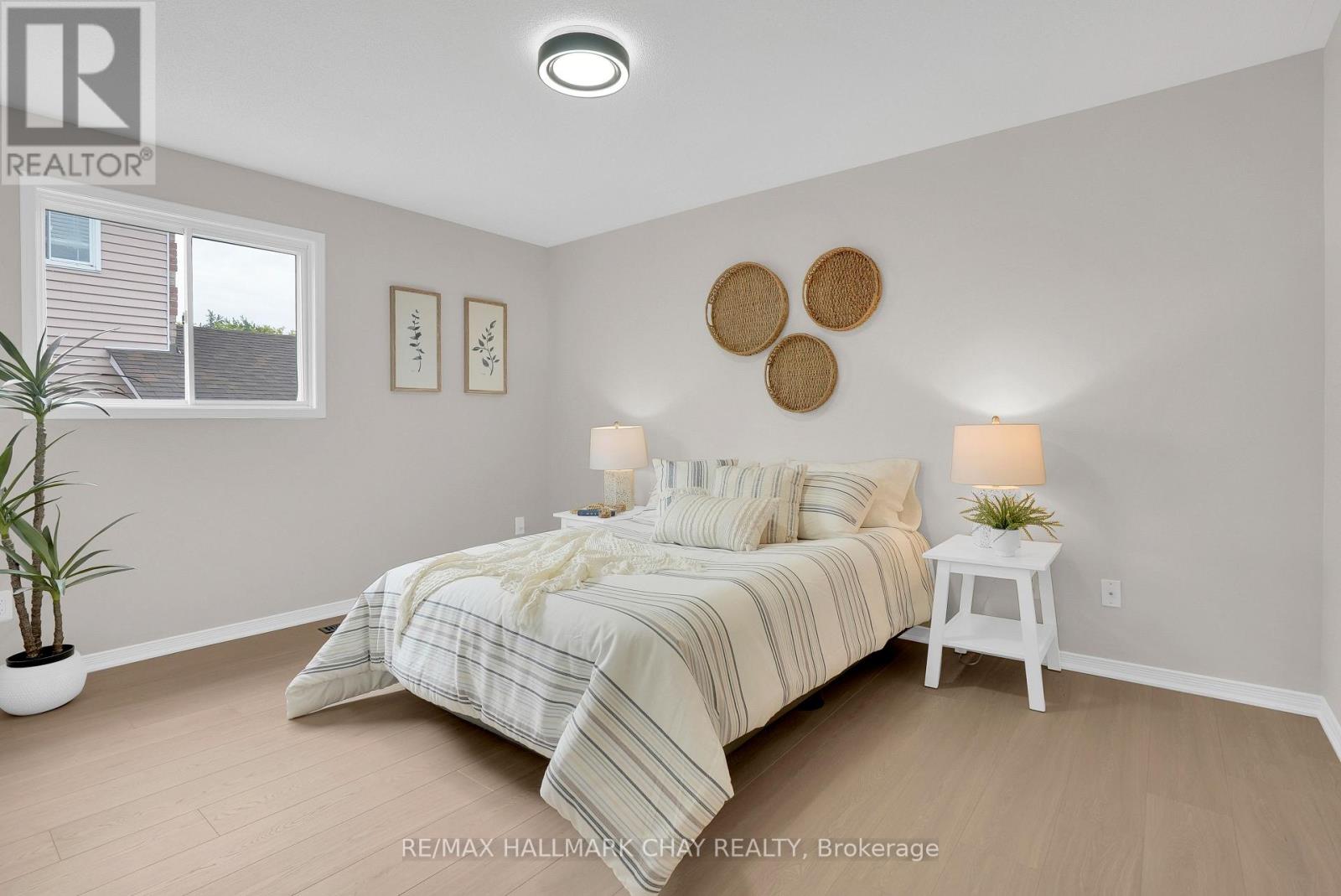121 HURONIA ROAD - 18