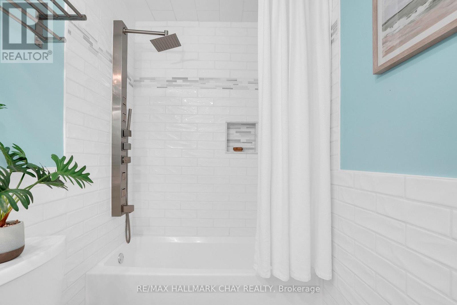 121 HURONIA ROAD - 22