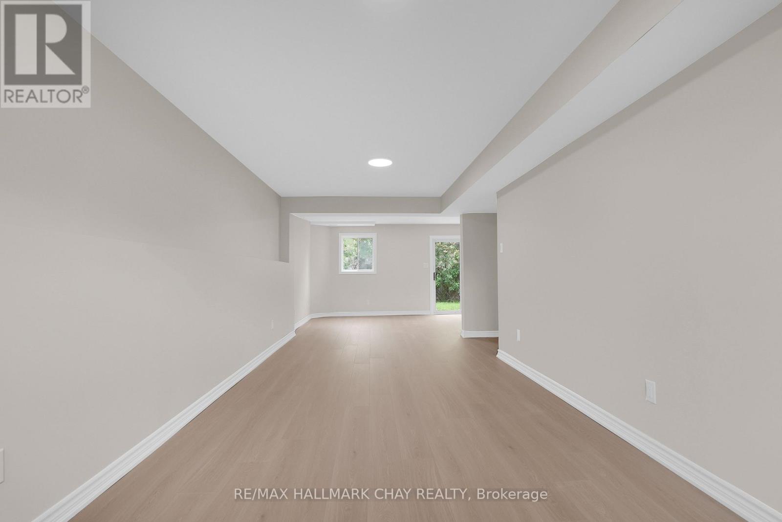 121 HURONIA ROAD - 29