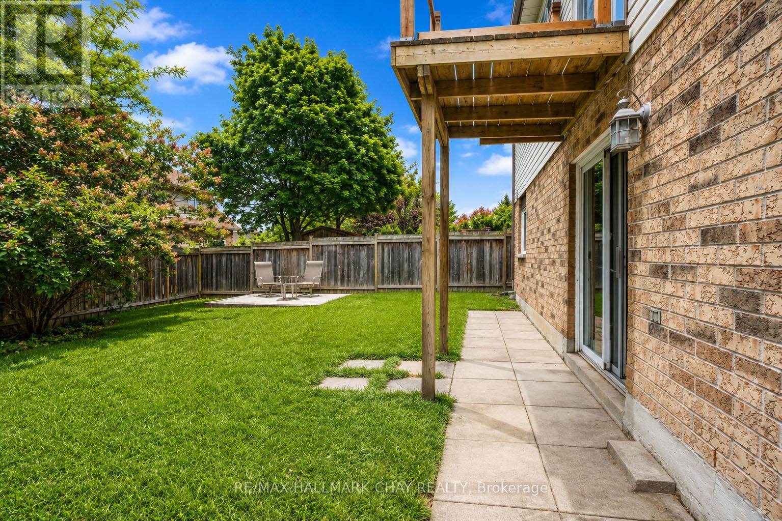 121 HURONIA ROAD - 33