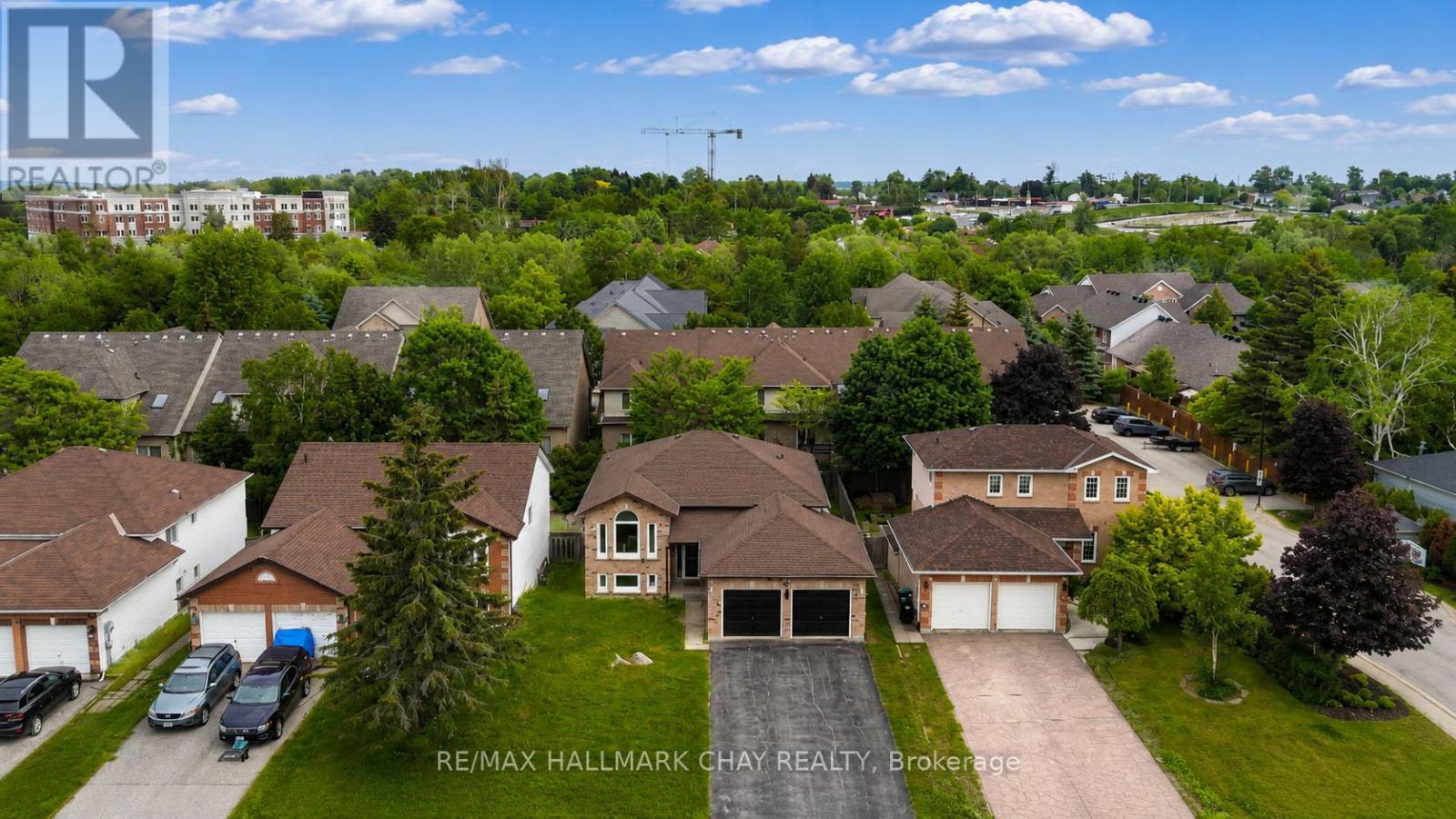 121 HURONIA ROAD - 36
