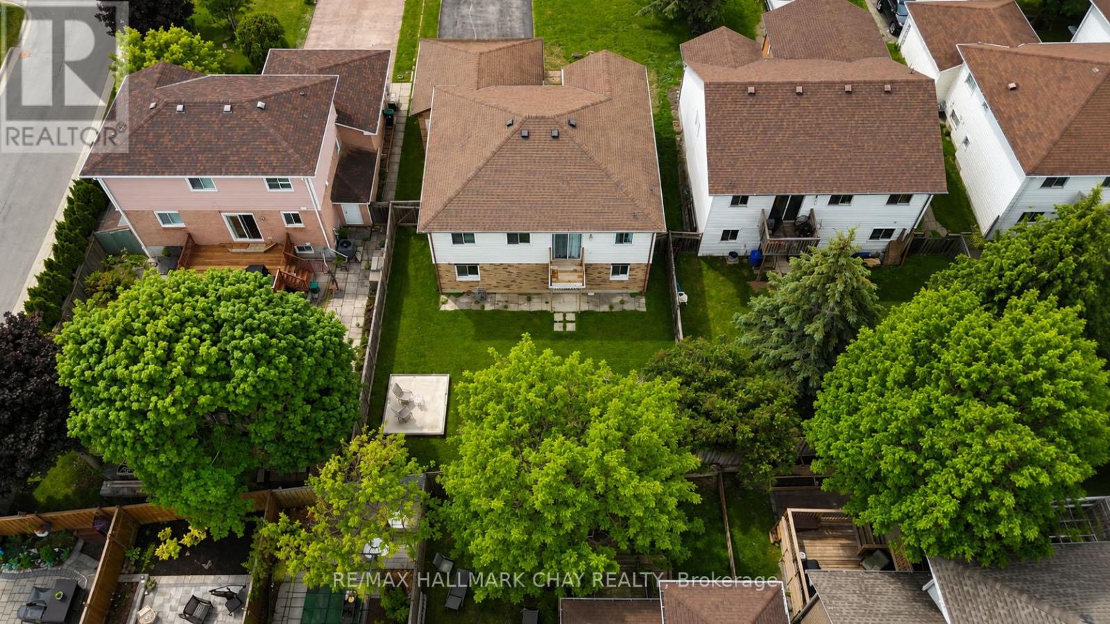 121 HURONIA ROAD - 39