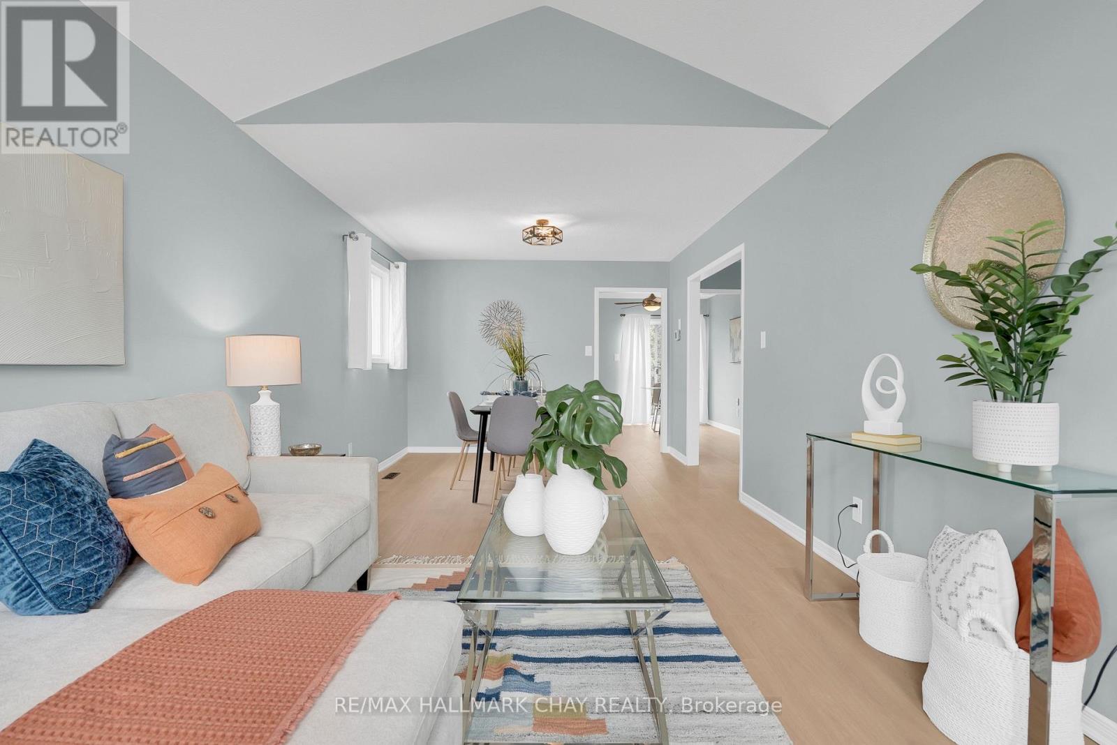 121 HURONIA ROAD - 8