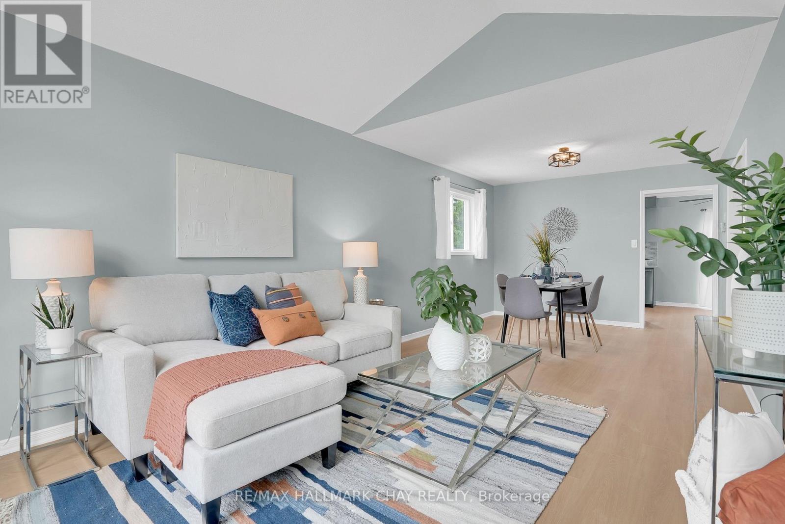 121 HURONIA ROAD - 9