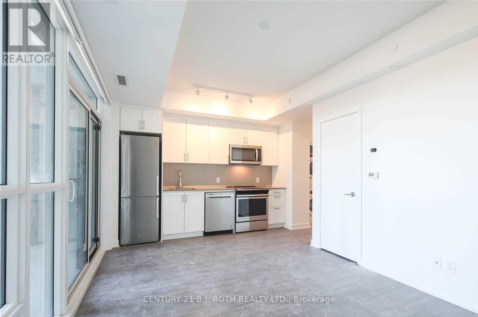 #201 681 YONGE STREET N - 3