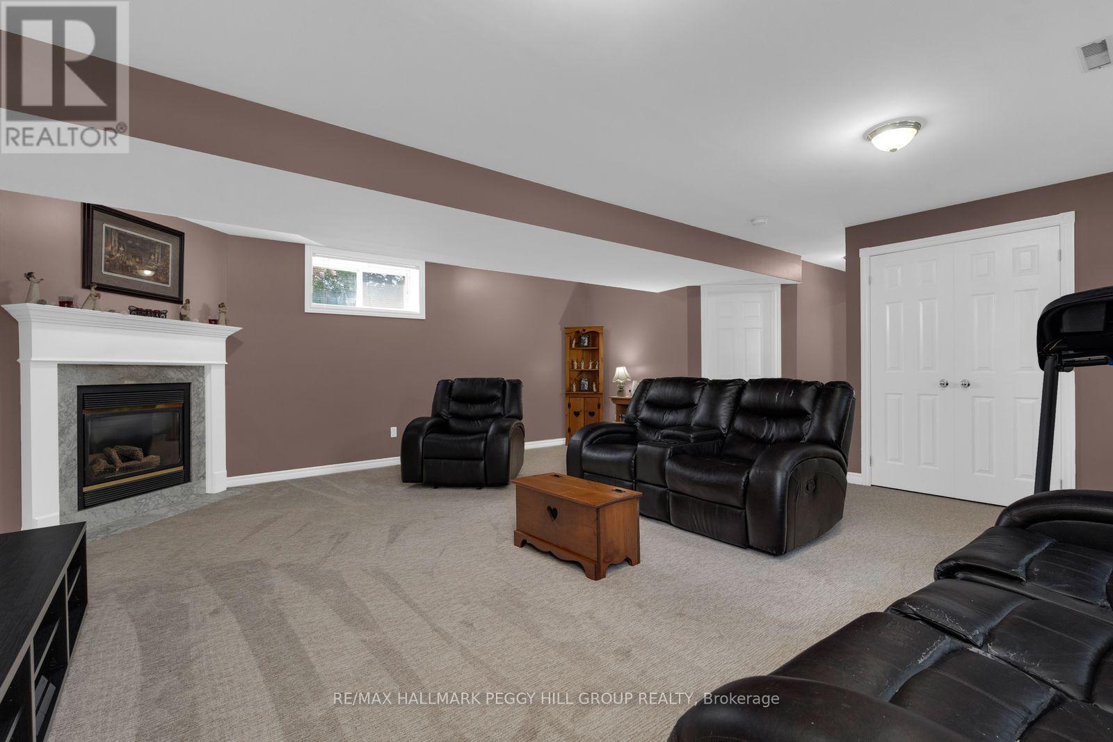 9 ADAMS AVENUE - Image 11