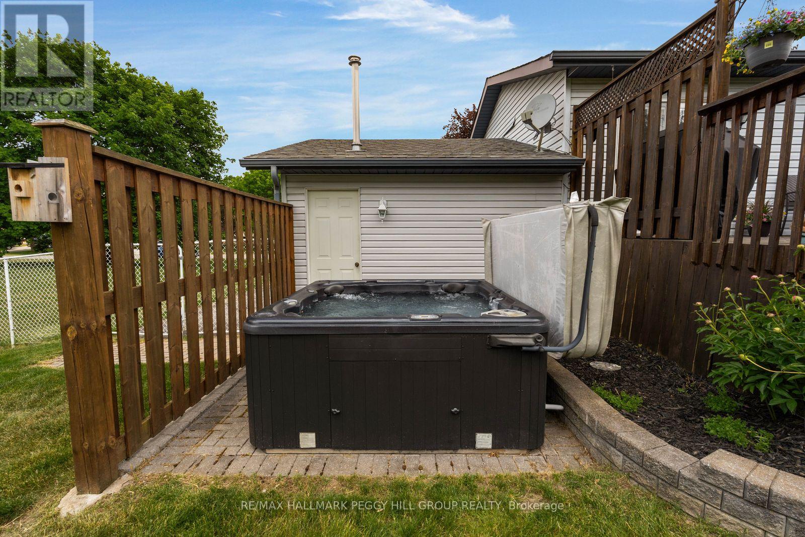 9 ADAMS AVENUE - Image 15