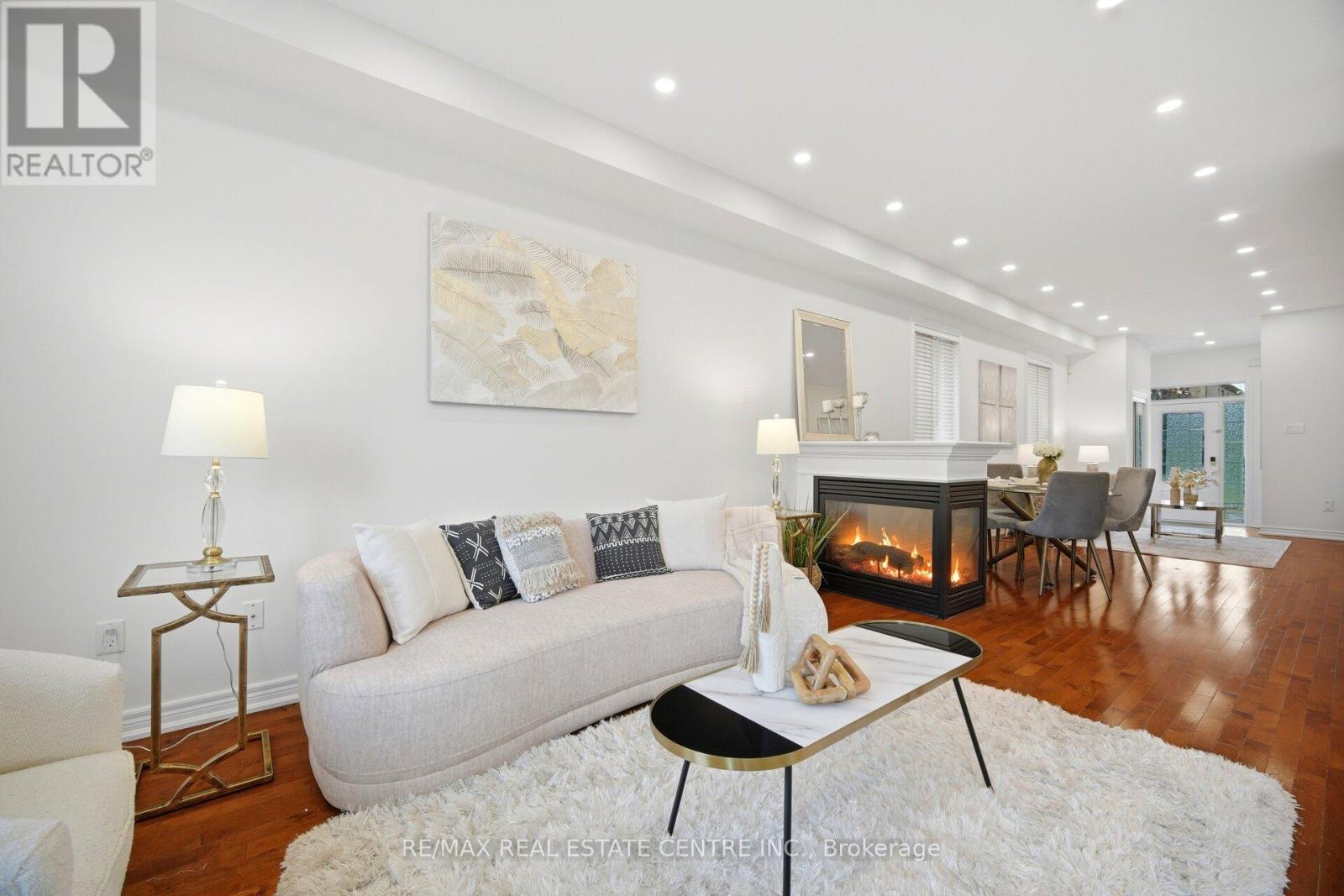 3085 DOYLE STREET - 24