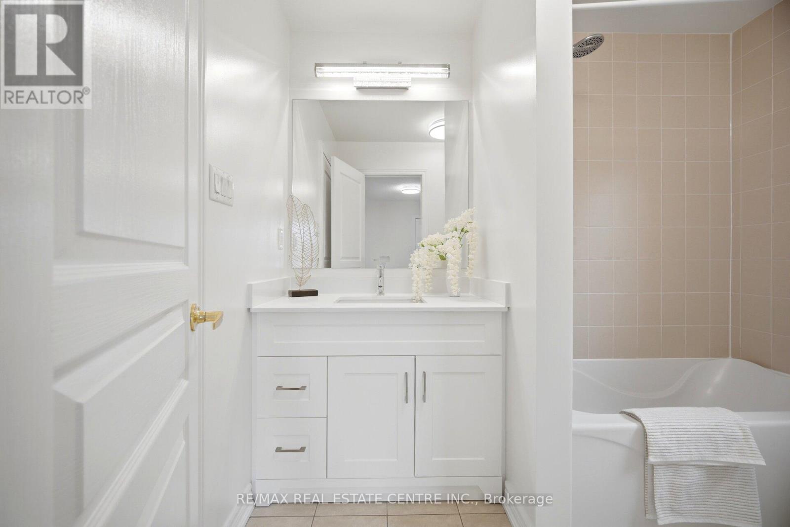 3085 DOYLE STREET - 39