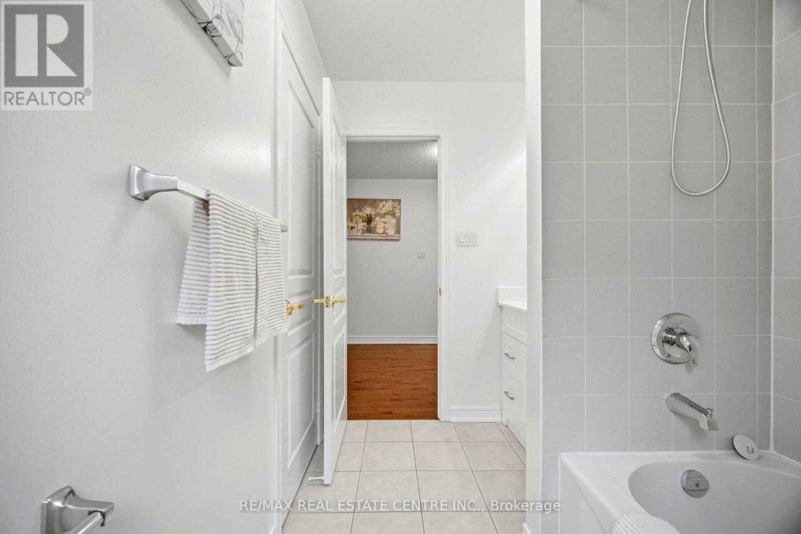3085 DOYLE STREET - 40