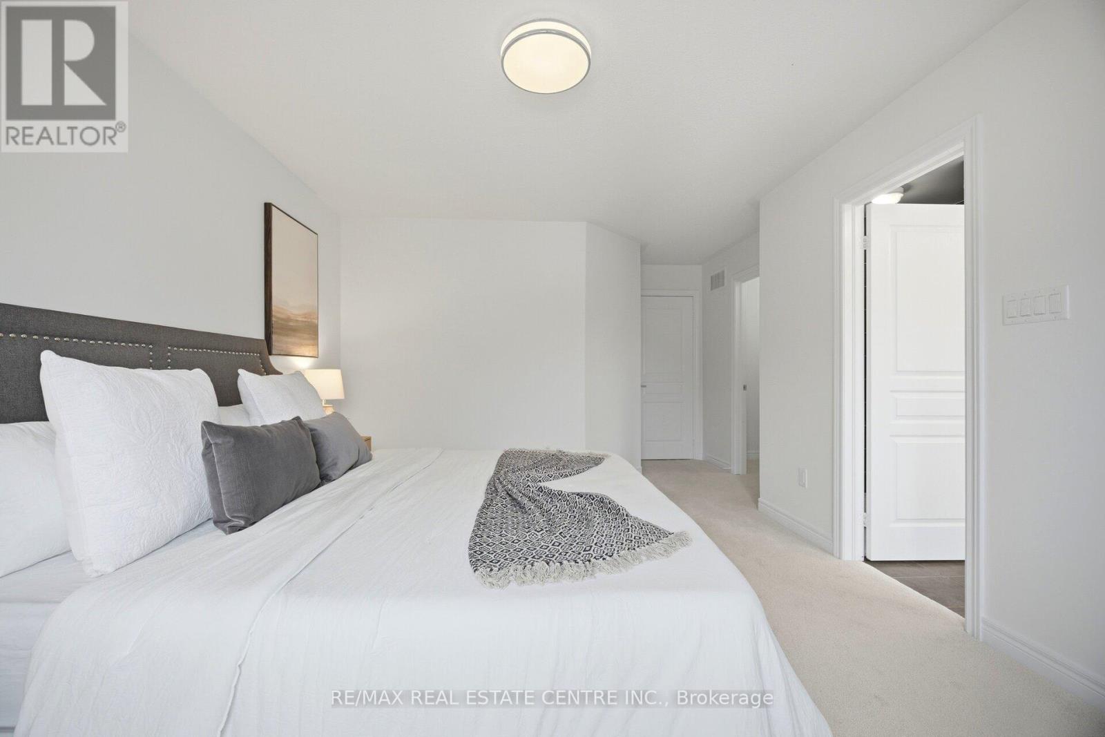 3085 DOYLE STREET - 29