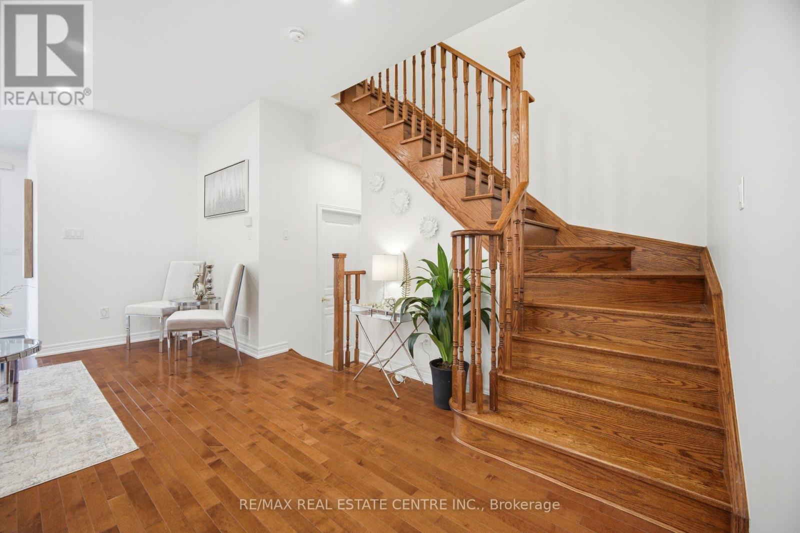 3085 DOYLE STREET - 27