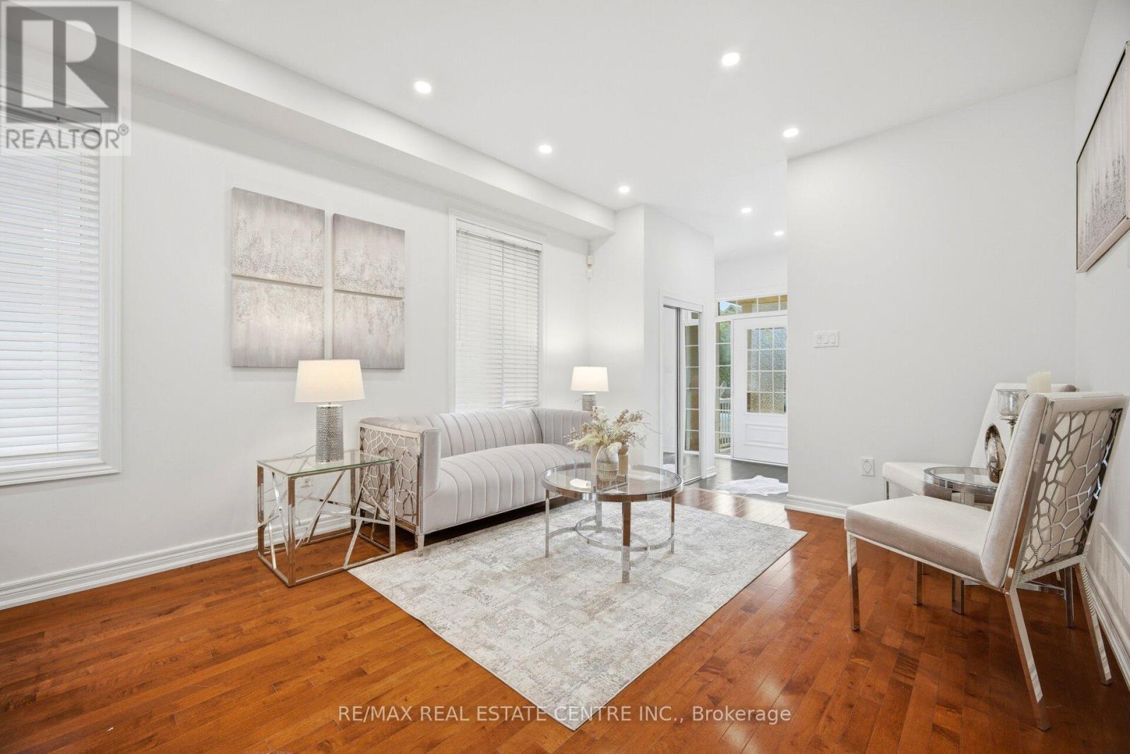 3085 DOYLE STREET - 7