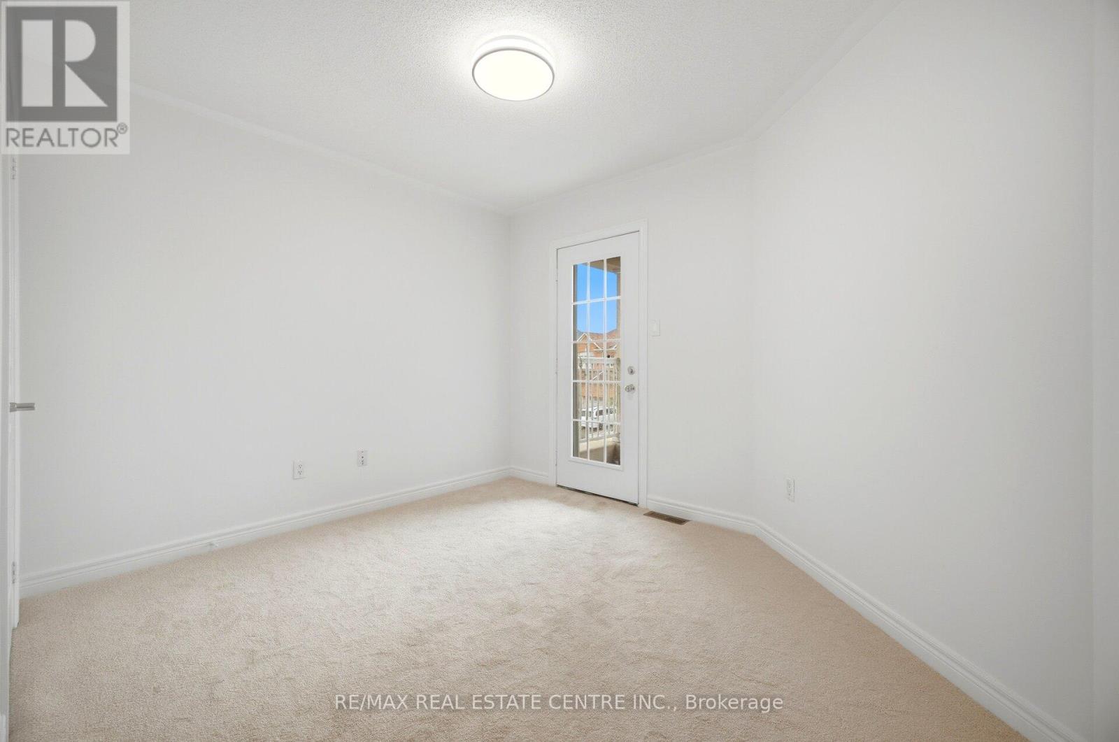 3085 DOYLE STREET - 36