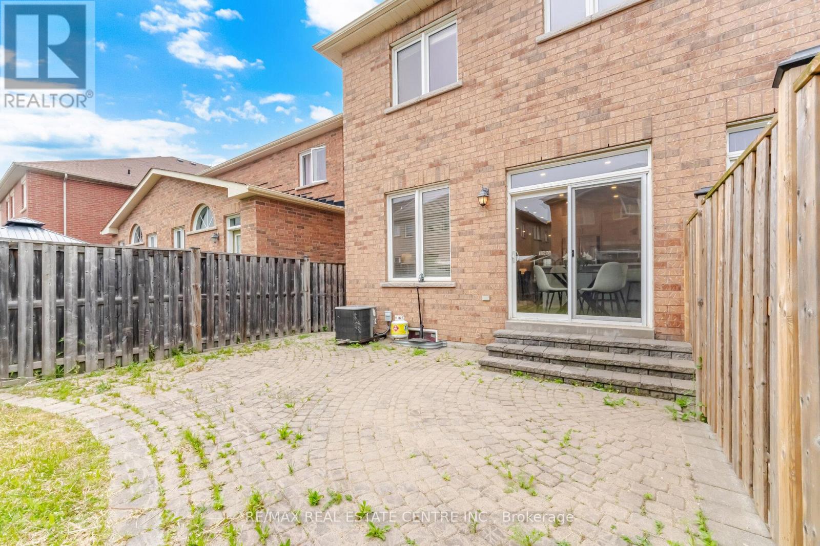 3085 DOYLE STREET - 47