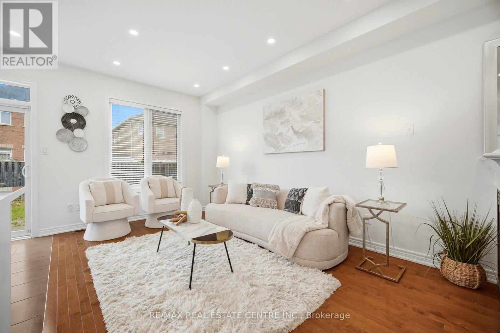 3085 DOYLE STREET - 23