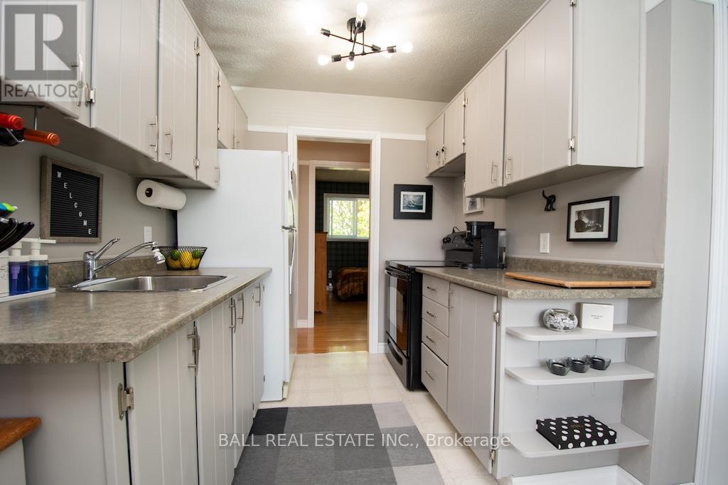 13 COYLE CRESCENT - 15