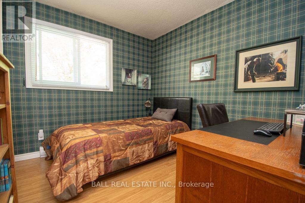 13 COYLE CRESCENT - 21