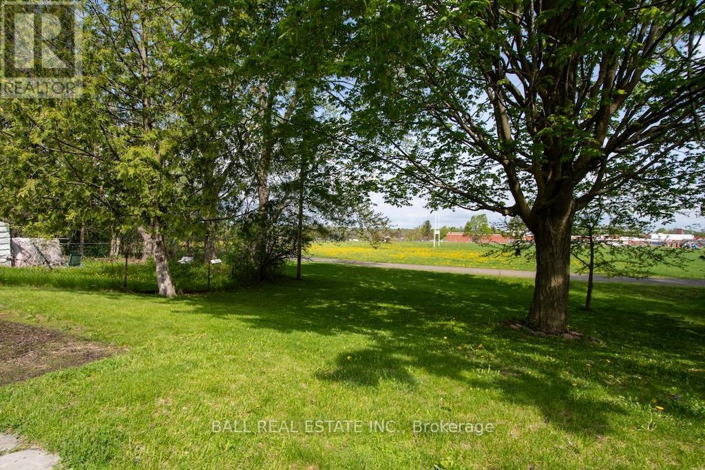 13 COYLE CRESCENT - 37