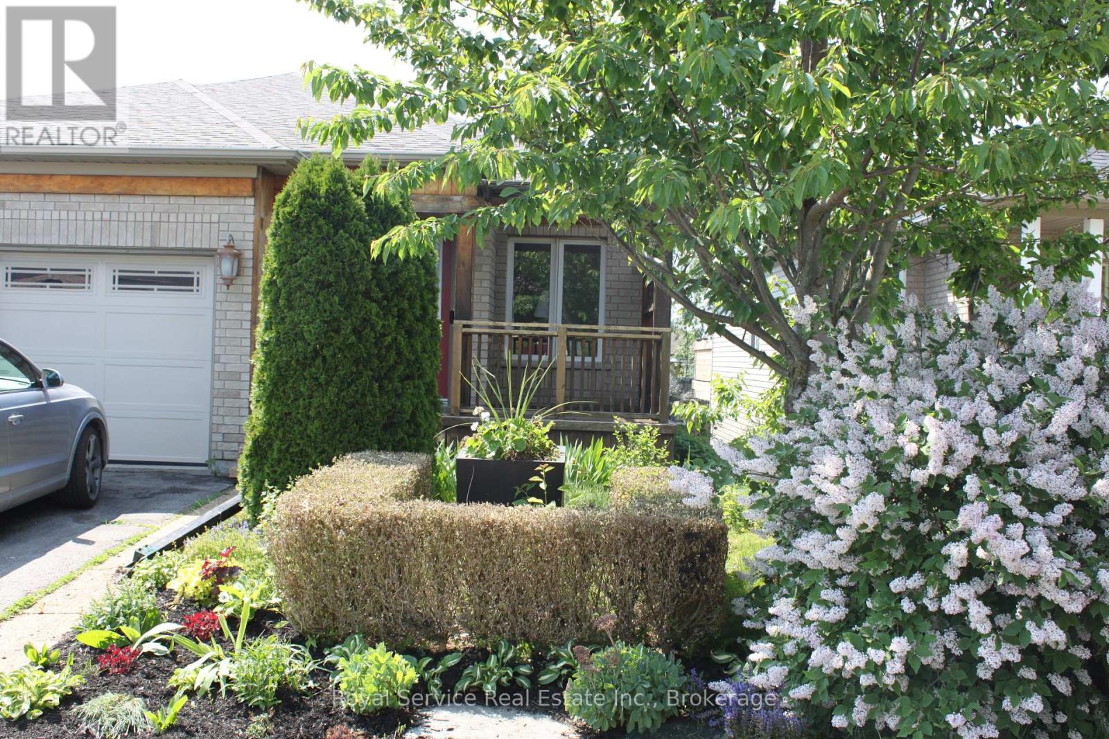 23 HUFFMAN AVENUE - 1