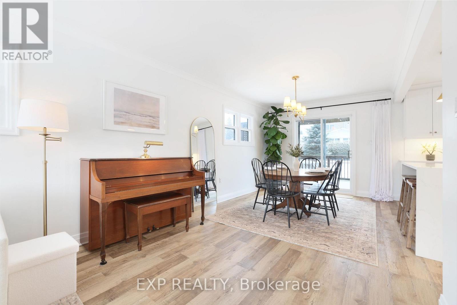 150 STEVENSON CRESCENT - 12