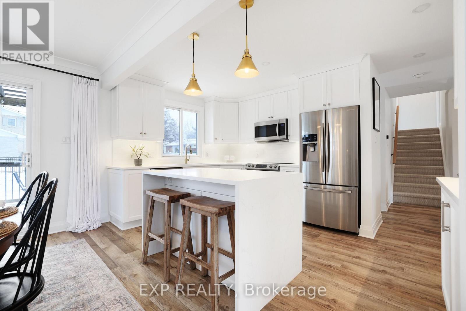150 STEVENSON CRESCENT - 15