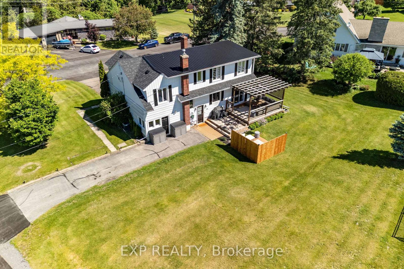 150 STEVENSON CRESCENT - 45