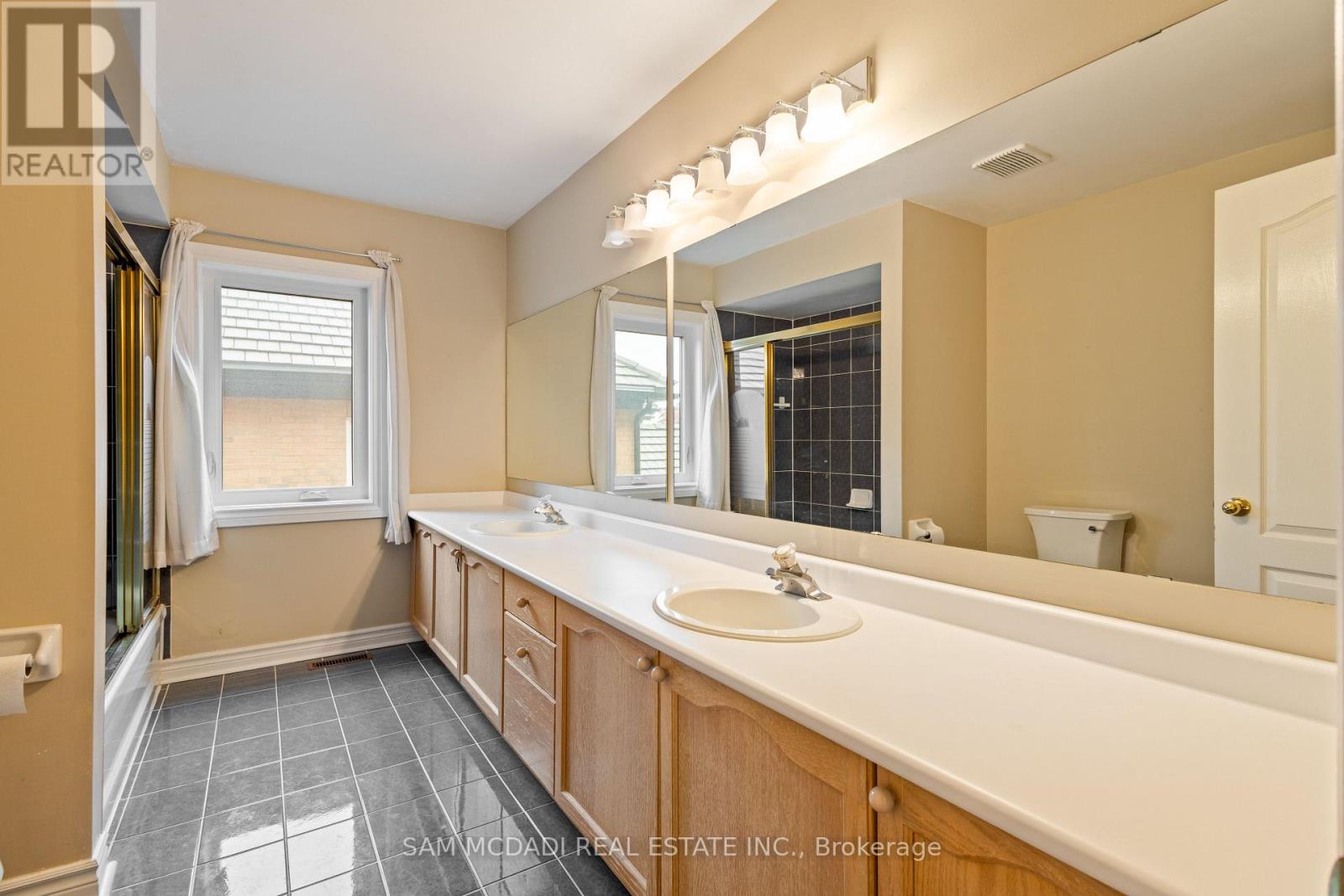 2492 ERIN CENTRE BOULEVARD - Image 26