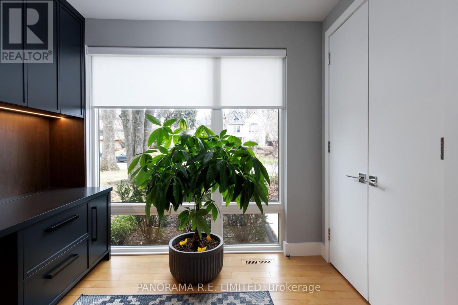 8 GREENFORD ROAD - 6