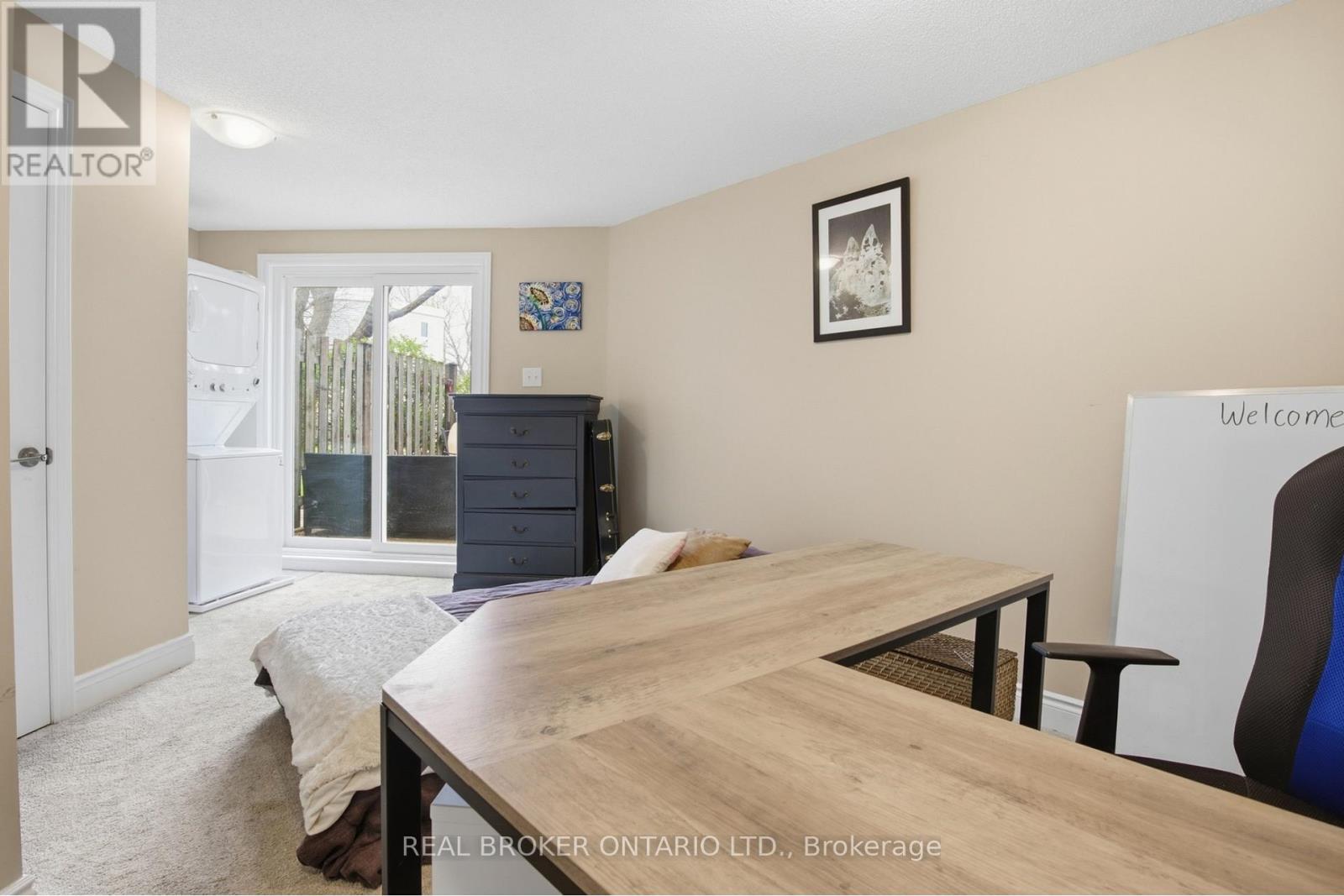 #46 60 ELMSDALE DRIVE - 11