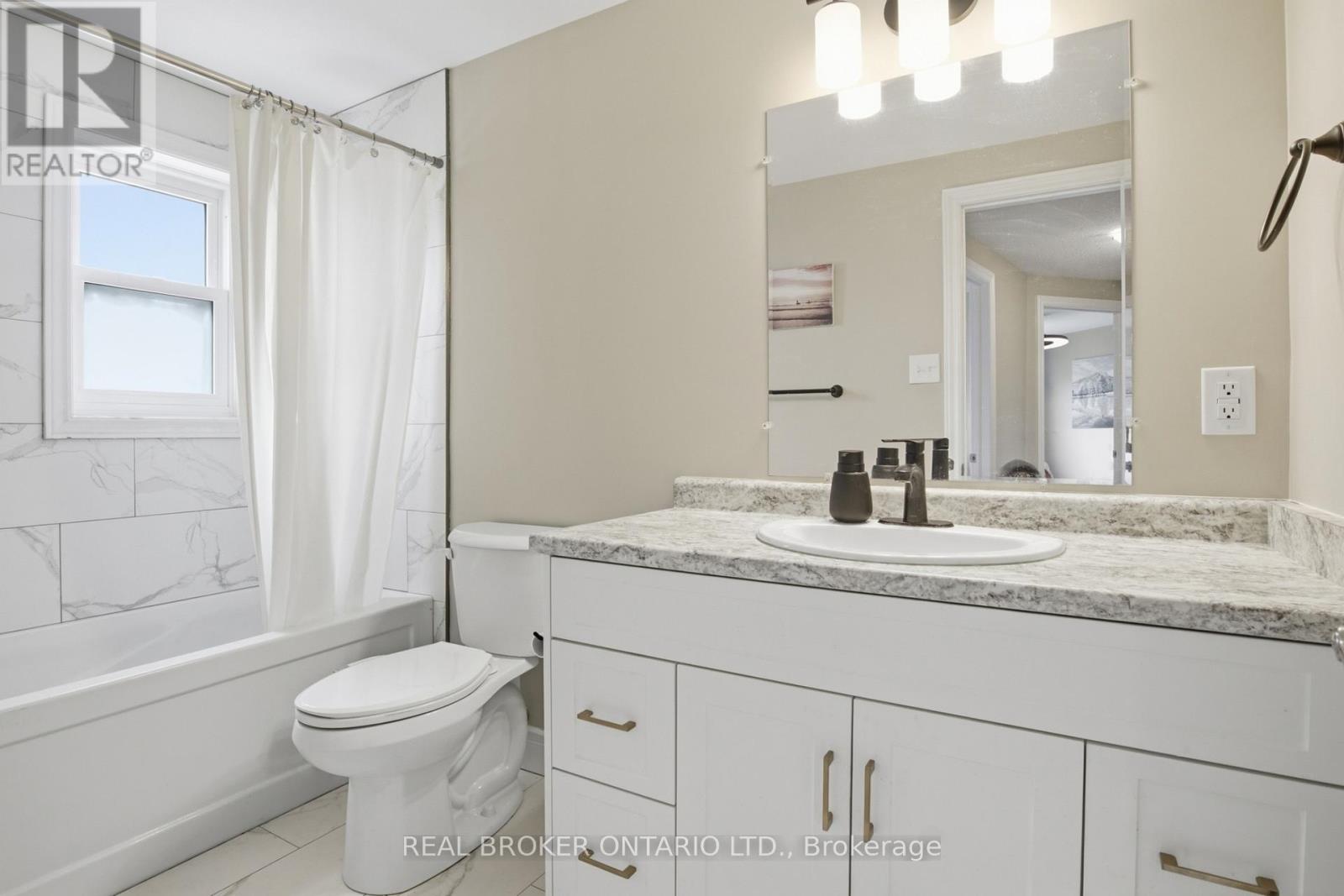 #46 60 ELMSDALE DRIVE - 25
