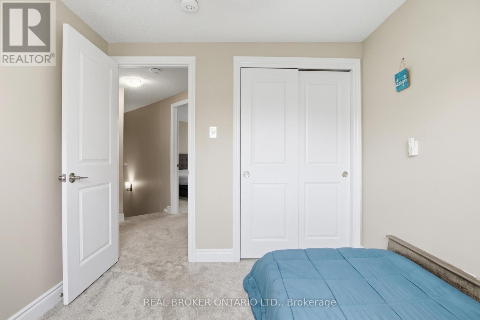 #46 60 ELMSDALE DRIVE - 29