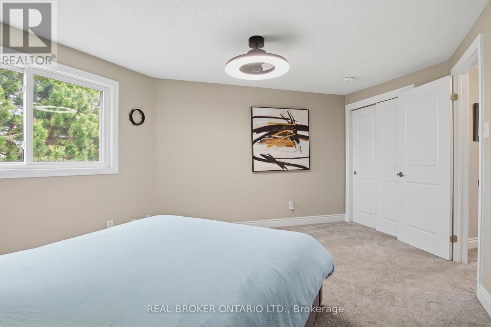 #46 60 ELMSDALE DRIVE - 31