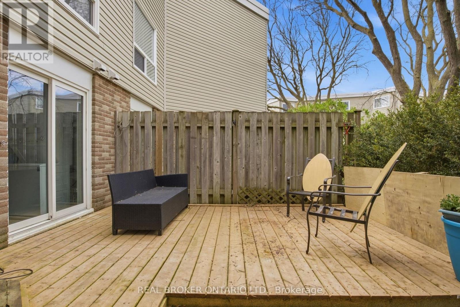 #46 60 ELMSDALE DRIVE - 35