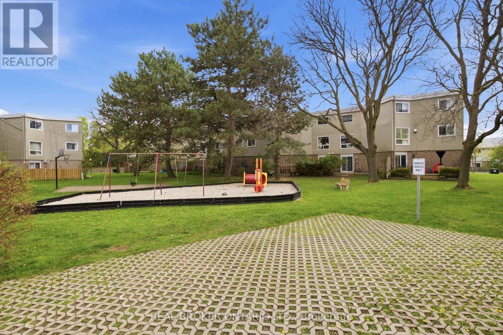 #46 60 ELMSDALE DRIVE - 42