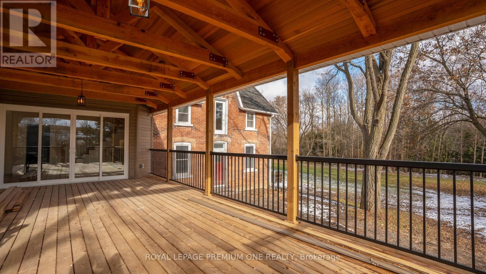 7590 19TH SIDE ROAD - 37