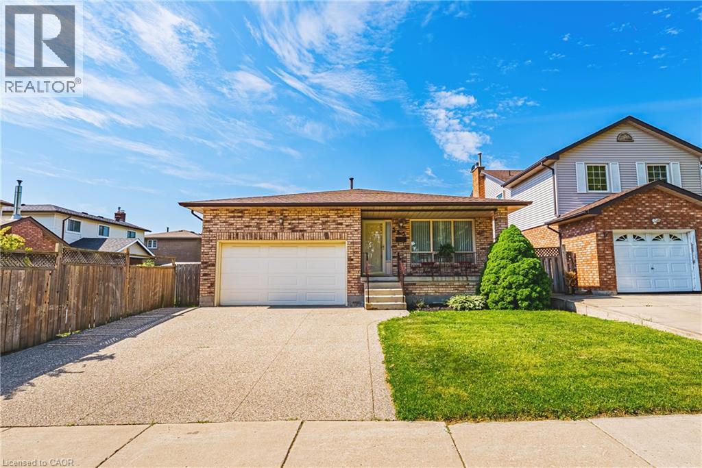 565 STONE CHURCH Road W - 1