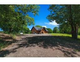 10 Ch. Des Outaouais, L Ile Du Grand Calumet, QC J0X1J0 Photo 25