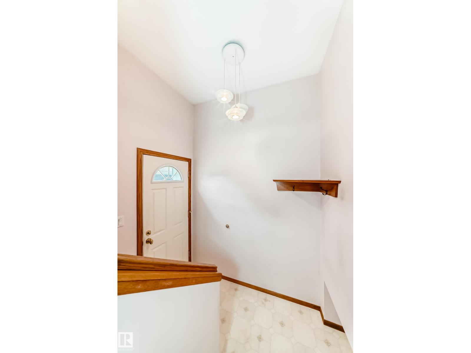 10411 36A AV NW — photo 16